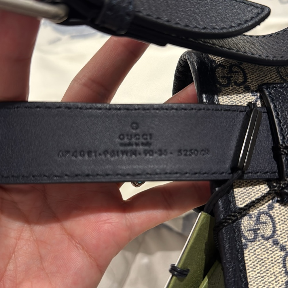 Brand new AUTHENTIC never worn GUCCI fanny - Picture 2 of 5